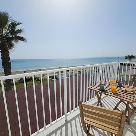 Ammos Beachfront Villa Paradise Larnaca Exterior foto