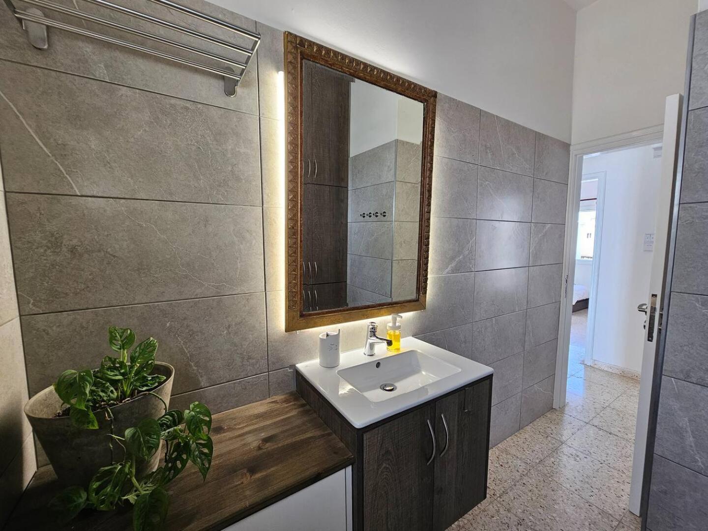 Ammos Beachfront Villa Paradise Larnaca Exterior foto