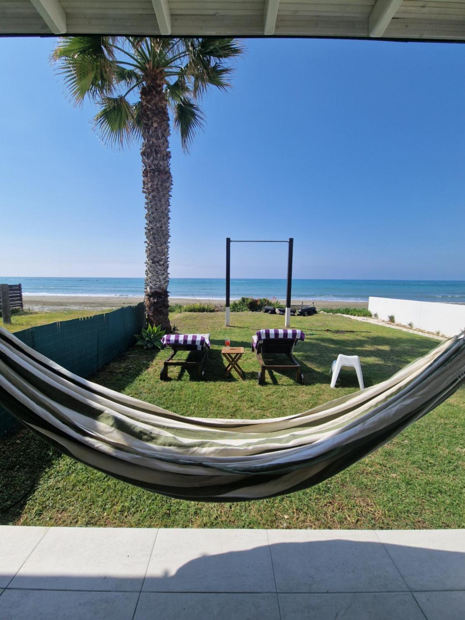 Ammos Beachfront Villa Paradise Larnaca Exterior foto